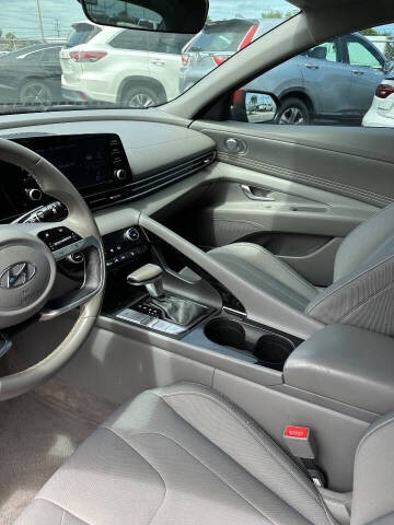2021 Hyundai Elantra SEL