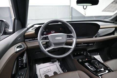 2025 Audi Q6 e-tron quattro Premium Plus