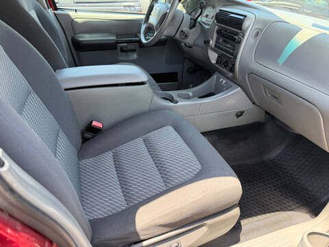 2003 Ford Explorer Sport Trac XLT