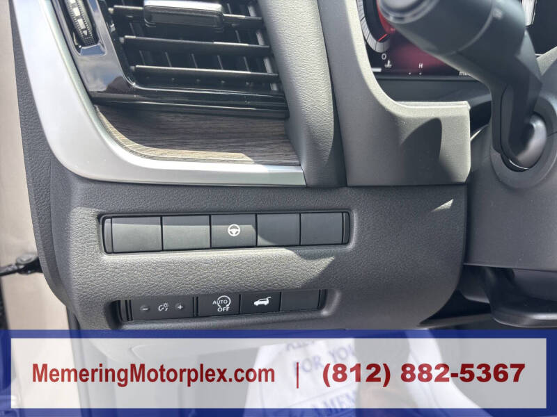 2025 Nissan Rogue Platinum