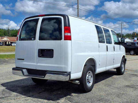 2025 Chevrolet Express 2500