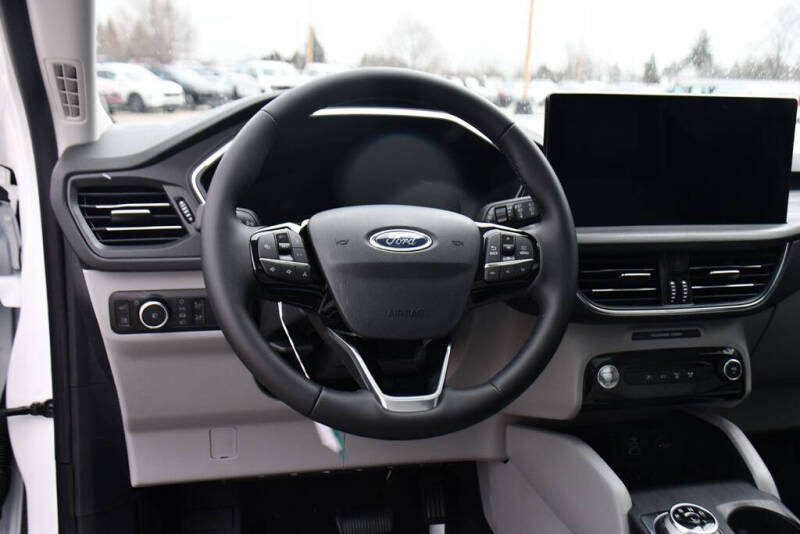 2026 Ford Escape Hybrid Platinum