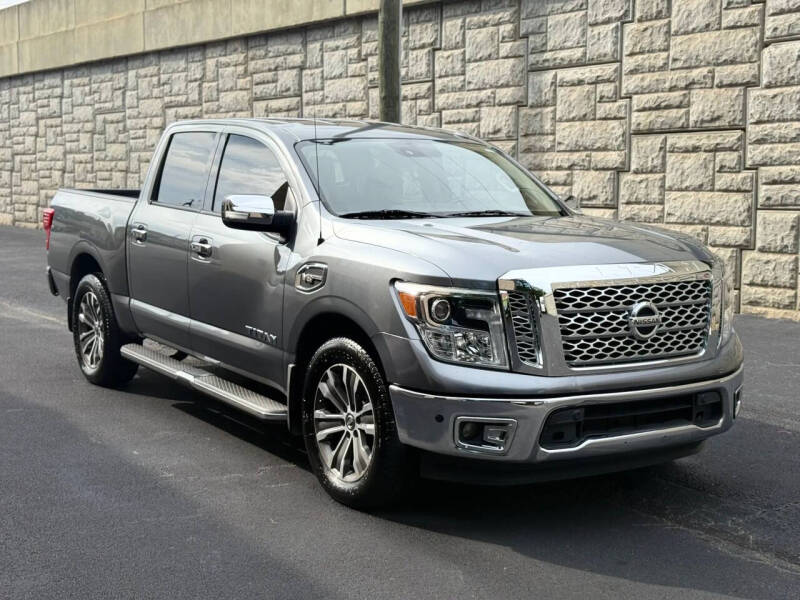 2017 Nissan Titan
