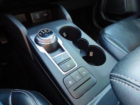 2022 Ford Escape Titanium