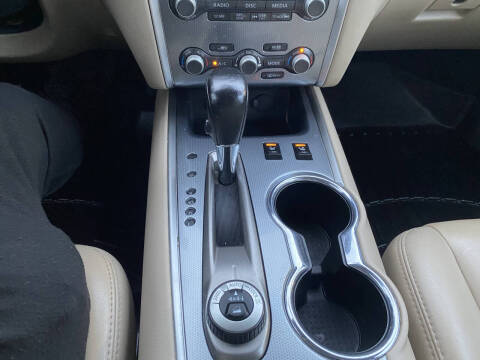 2017 Nissan Pathfinder SL