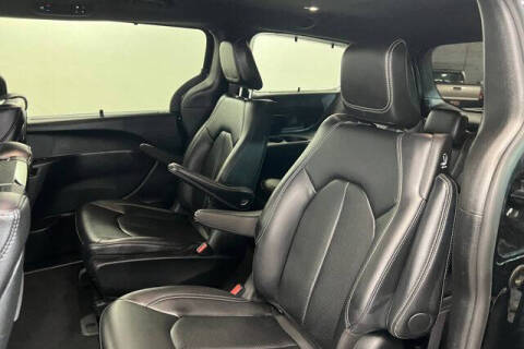 2024 Chrysler Pacifica Plug-In Hybrid