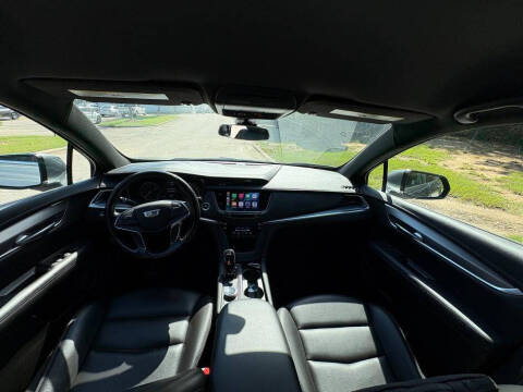 2022 Cadillac XT5 Luxury