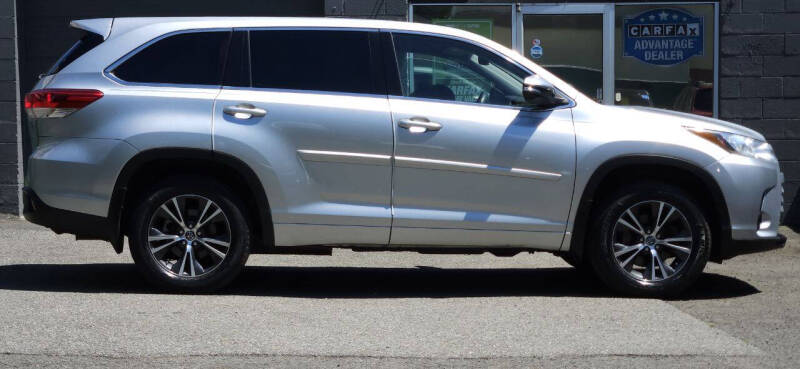 2017 Toyota Highlander LE Plus