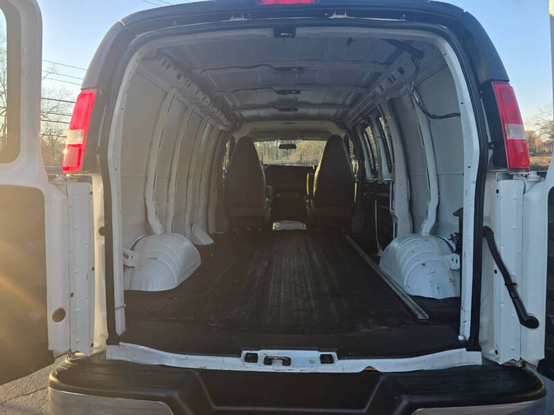 2021 Chevrolet Express 2500