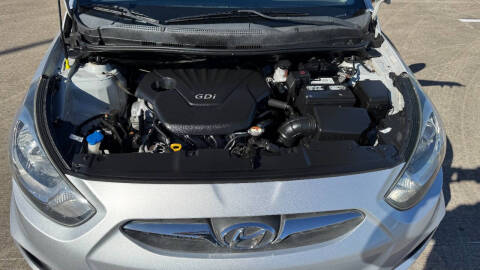 2013 Hyundai Accent GLS