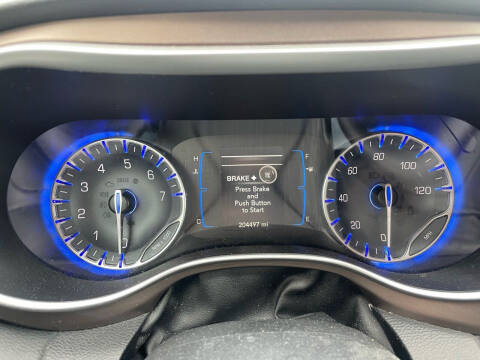 2017 Chrysler Pacifica Touring-L