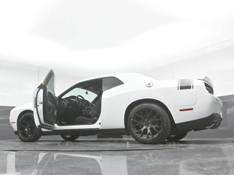 2017 Dodge Challenger R/T Plus