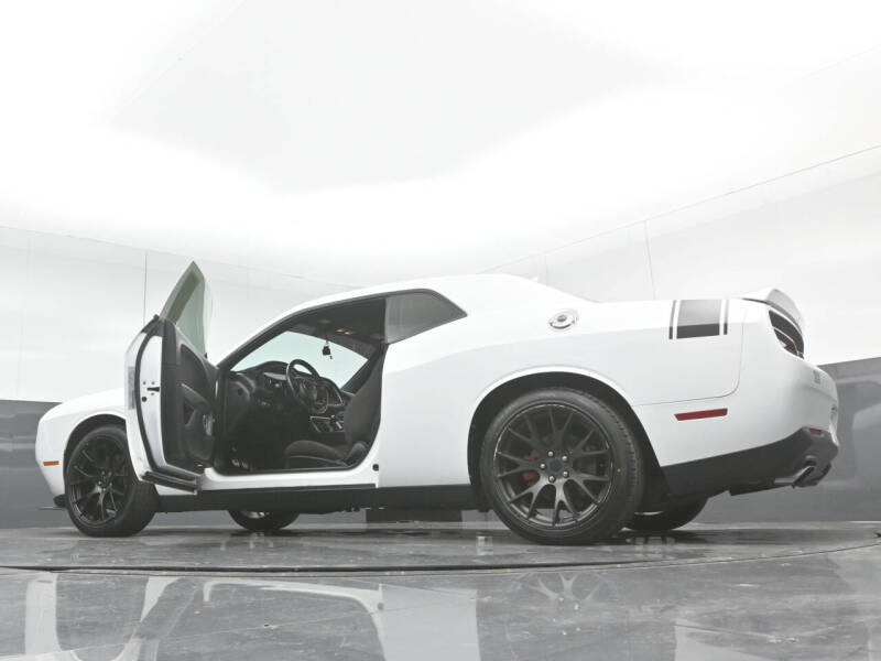 2017 Dodge Challenger R/T Plus