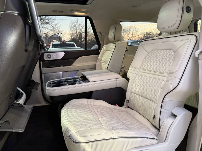 2019 Lincoln Navigator L Black Label