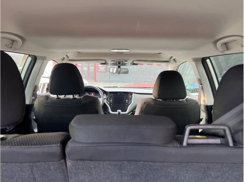 2023 Subaru Outback Premium