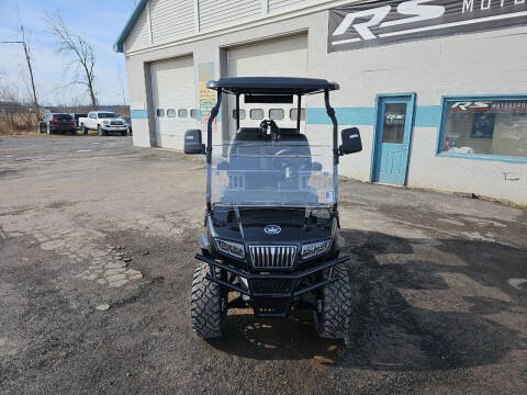 2024 Evolution Maverick 4