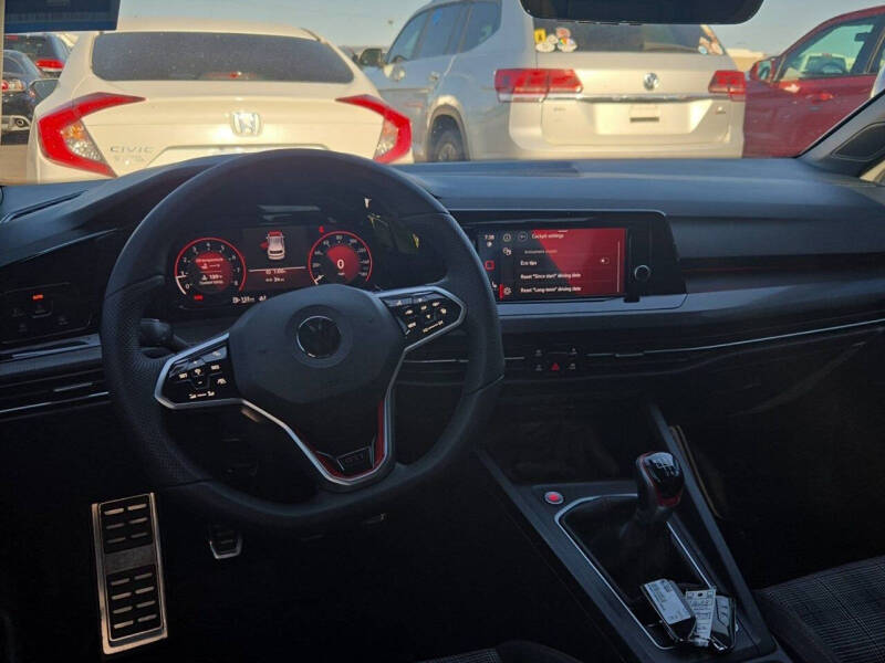 2022 Volkswagen Golf GTI S