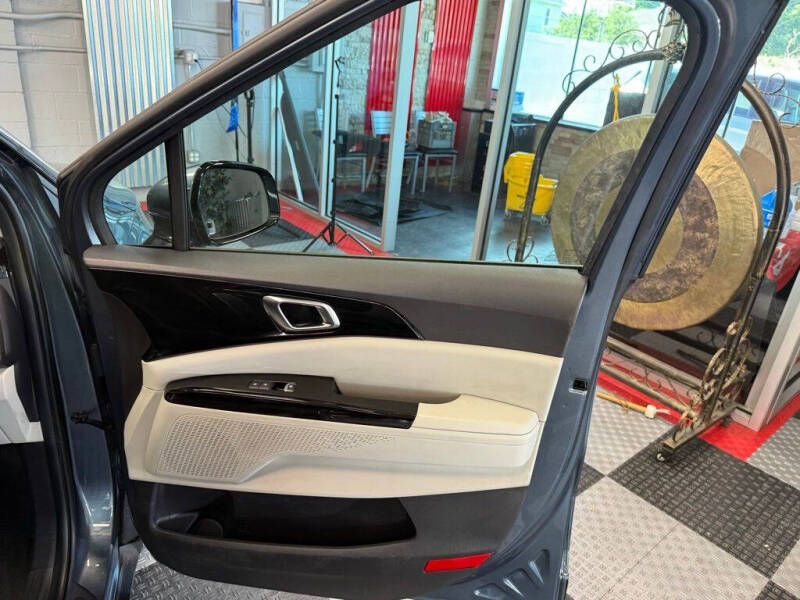 2022 Kia Carnival EX