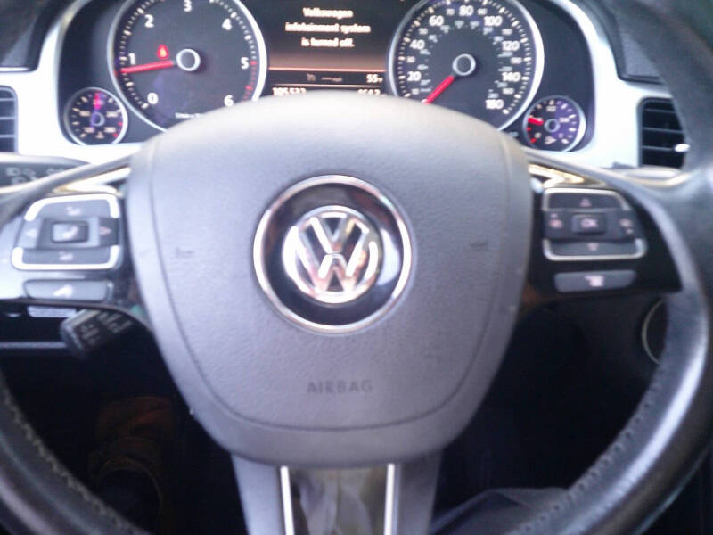 2014 Volkswagen Touareg TDI Sport