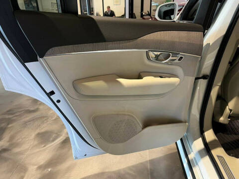 2023 Volvo XC90 B6 Plus Bright Theme 6P