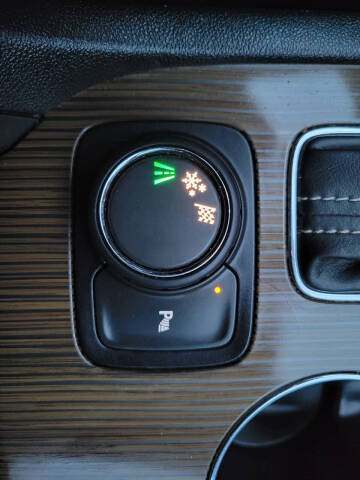 2017 GMC Acadia SLE-2