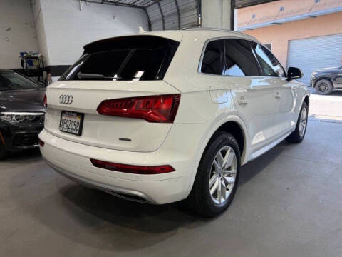 2020 Audi Q5 quattro Premium 45 TFSI