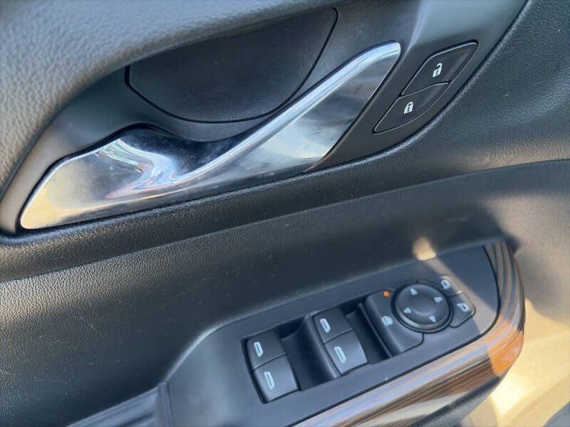 2018 GMC Acadia SLE-2