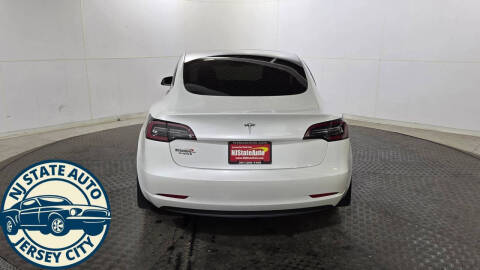 2021 Tesla Model 3 Standard Range Plus