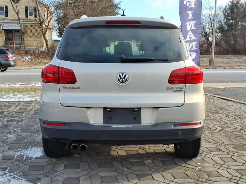 2014 Volkswagen Tiguan S 4Motion