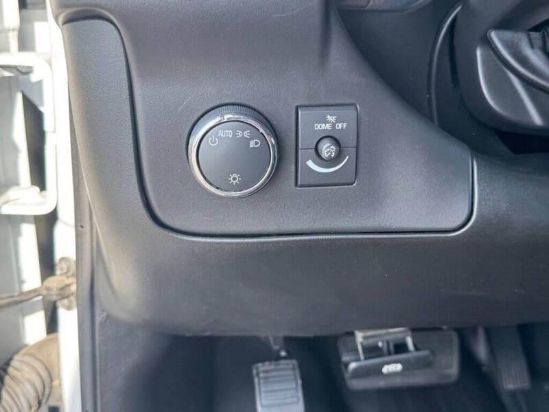 2023 GMC Savana 2500