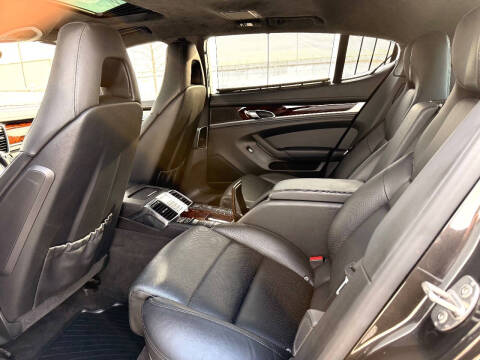 2014 Porsche Panamera 4S Executive