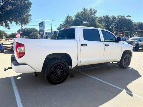 2017 Toyota Tundra SR5
