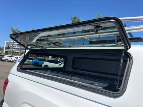 2019 Toyota Tacoma SR