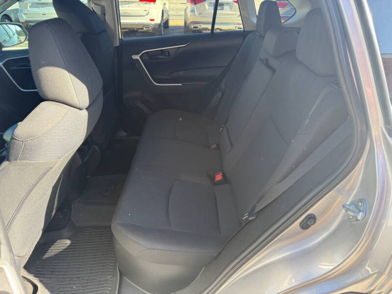 2021 Toyota RAV4 Hybrid LE