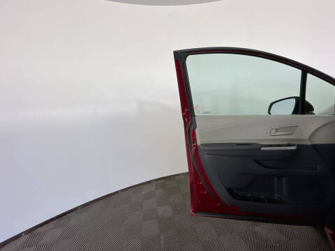 2023 Toyota Sienna LE 8-Passenger