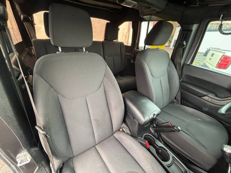 2016 Jeep Wrangler Unlimited Sport