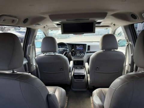 2018 Toyota Sienna