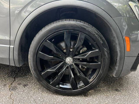 2021 Volkswagen Tiguan SE R-Line Black