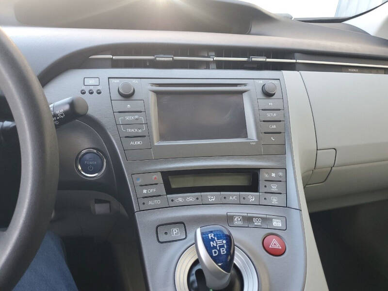 2013 Toyota Prius Three