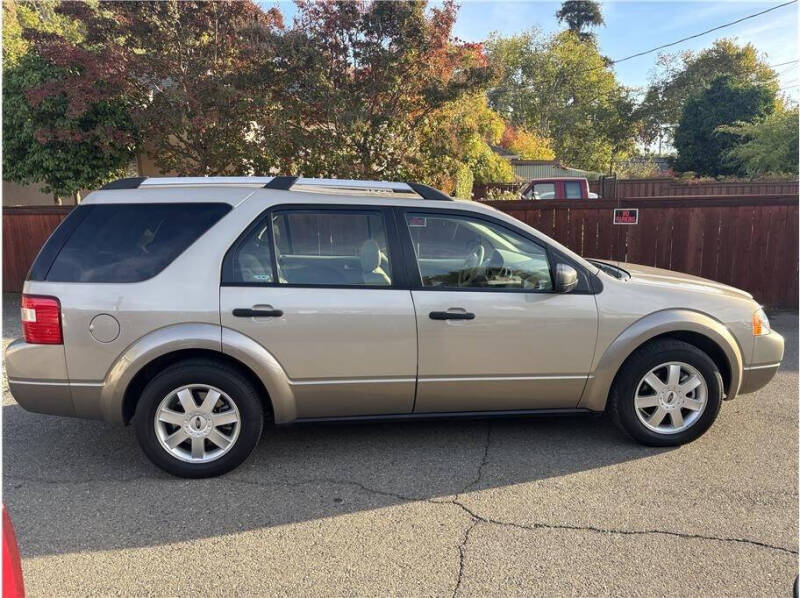 2005 Ford Freestyle SE