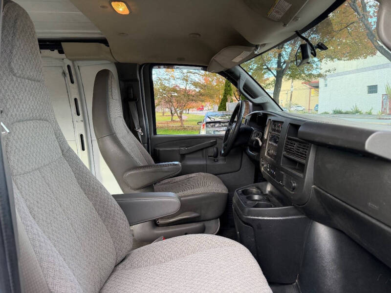 2019 Chevrolet Express 2500