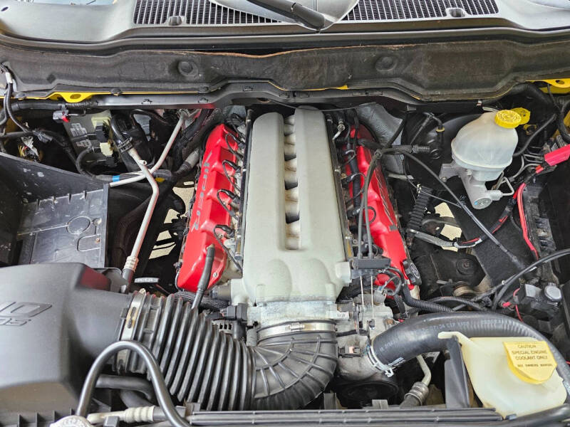 2005 Dodge Ram 1500 SRT-10