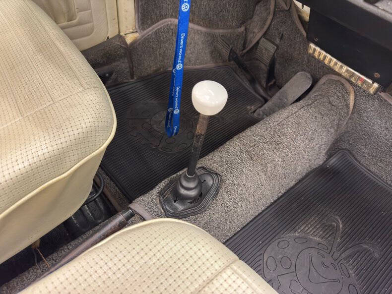 1977 Volkswagen Super Beetle