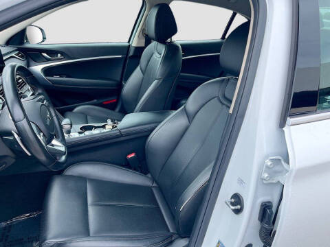 2022 Genesis G70