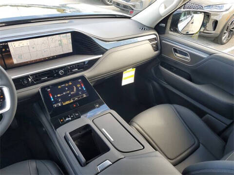 2026 Infiniti QX80 Pure