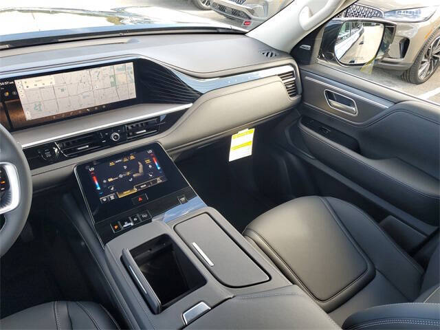 2026 Infiniti QX80 Pure