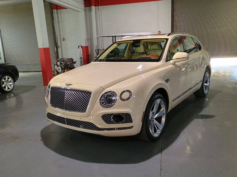 2019 Bentley Bentayga 2