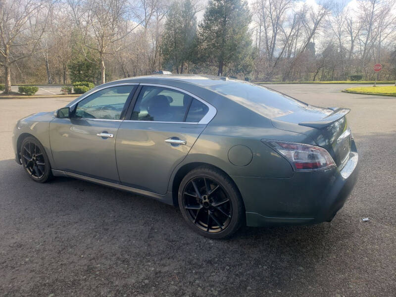 2010 Nissan Maxima for sale at Viking Motors in Medford OR