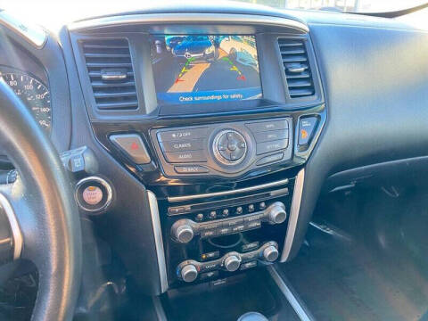 2019 Nissan Pathfinder SV