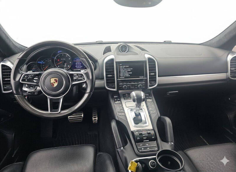 2016 Porsche Cayenne